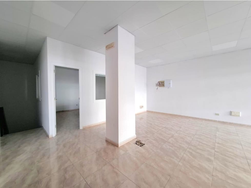 Kaupallinen vuokrattavana paikassa Puerto de la Cruz - 1 200 € (Ref: 9550449)