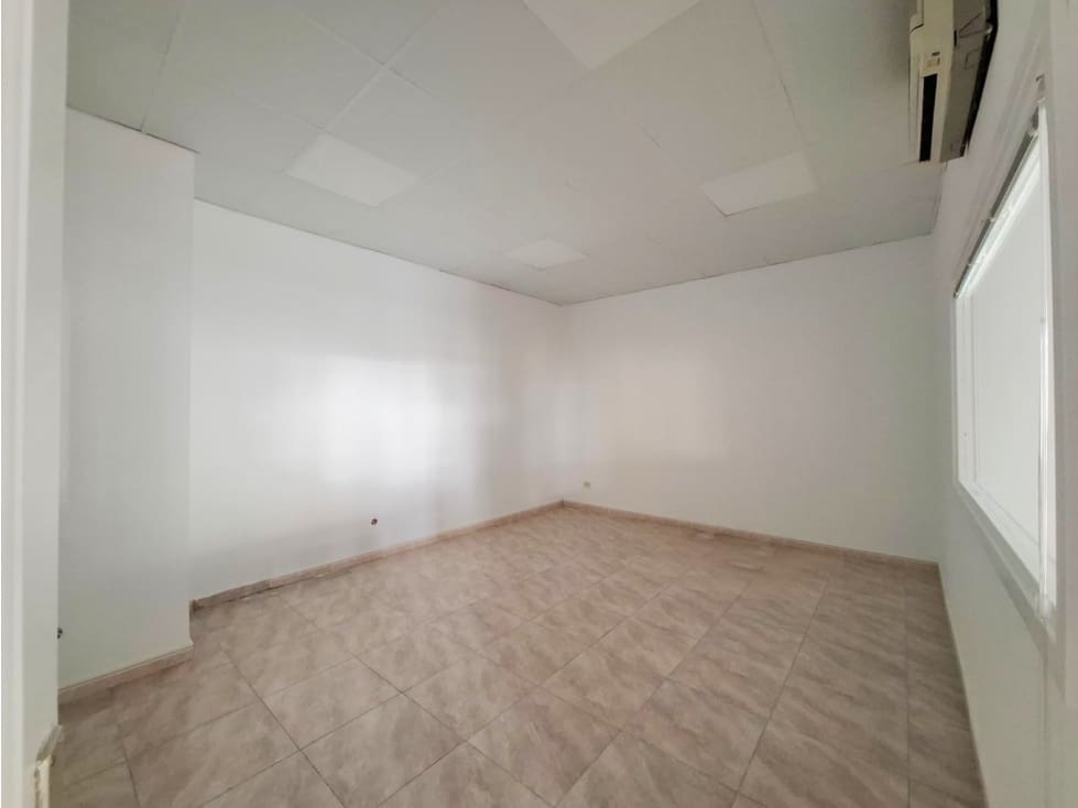 Kaupallinen vuokrattavana paikassa Puerto de la Cruz - 1 200 € (Ref: 9550449)