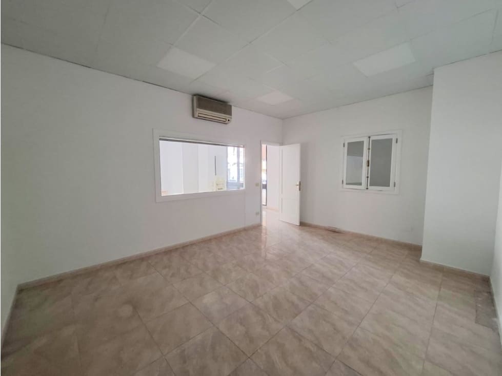 Kaupallinen vuokrattavana paikassa Puerto de la Cruz - 1 200 € (Ref: 9550449)