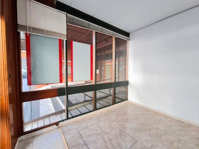 Erhverv til leje i Puerto de la Cruz - € 1.200 (Ref: 9550449)