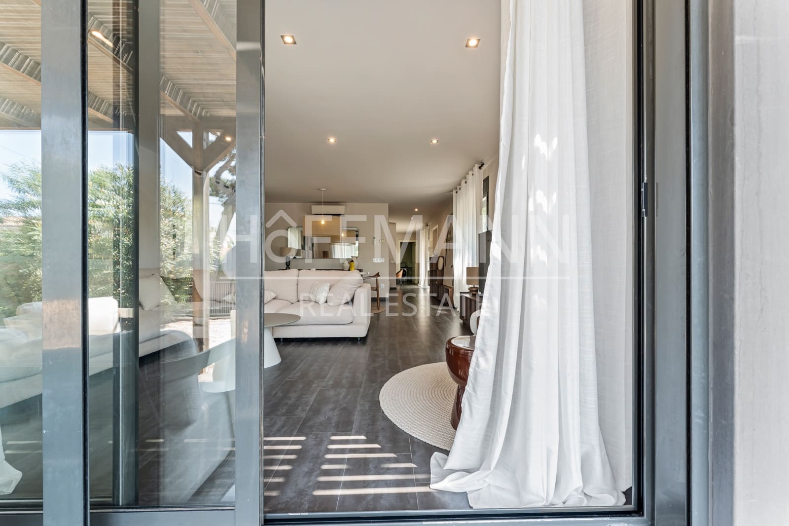 3 sypialnia Dom do wynajęcia w Castelldefels z basenem garażem - 4 900 € (Ref: 10000229)