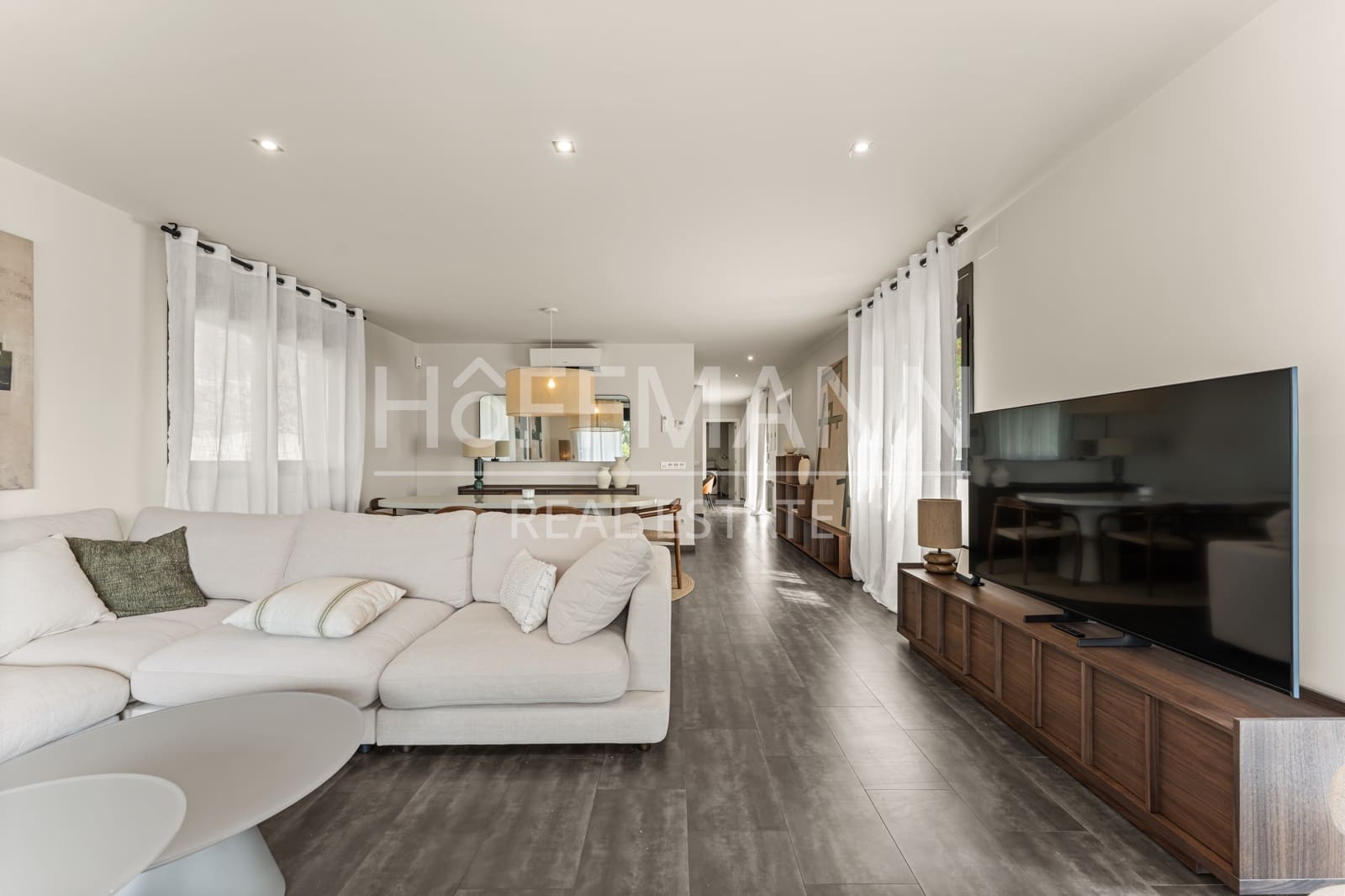 3 sypialnia Dom do wynajęcia w Castelldefels z basenem garażem - 4 900 € (Ref: 10000229)