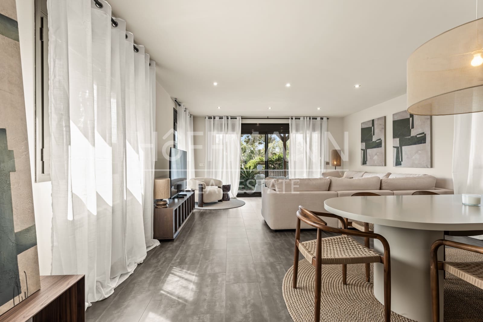3 sypialnia Dom do wynajęcia w Castelldefels z basenem garażem - 4 900 € (Ref: 10000229)