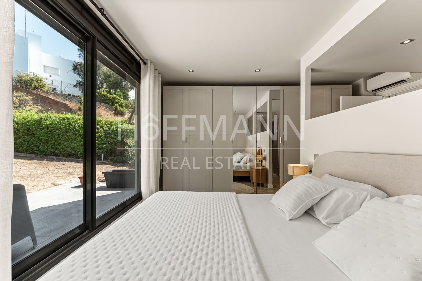 3 sypialnia Dom do wynajęcia w Castelldefels z basenem garażem - 4 900 € (Ref: 10000229)