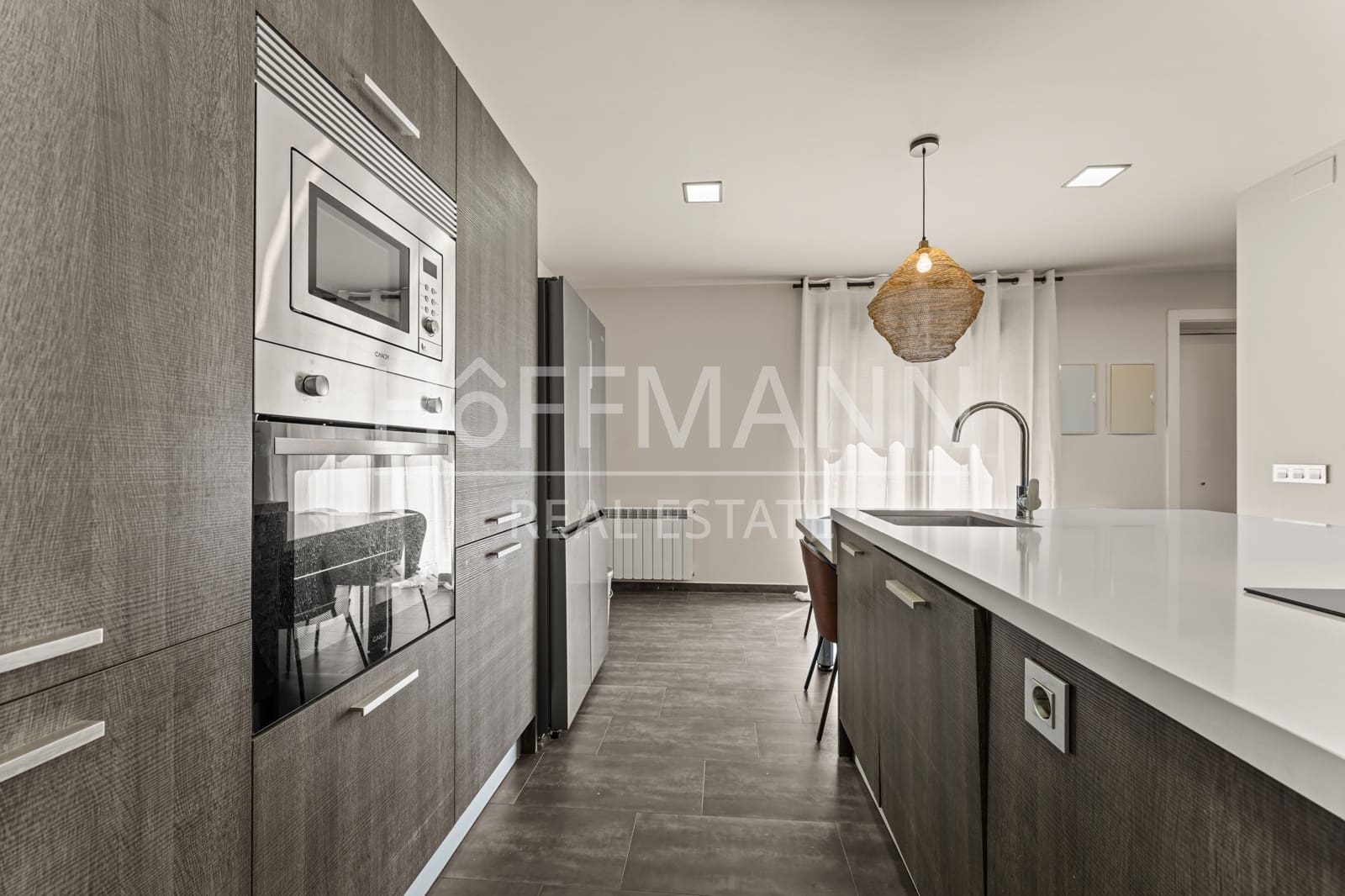 3 sypialnia Dom do wynajęcia w Castelldefels z basenem garażem - 4 900 € (Ref: 10000229)