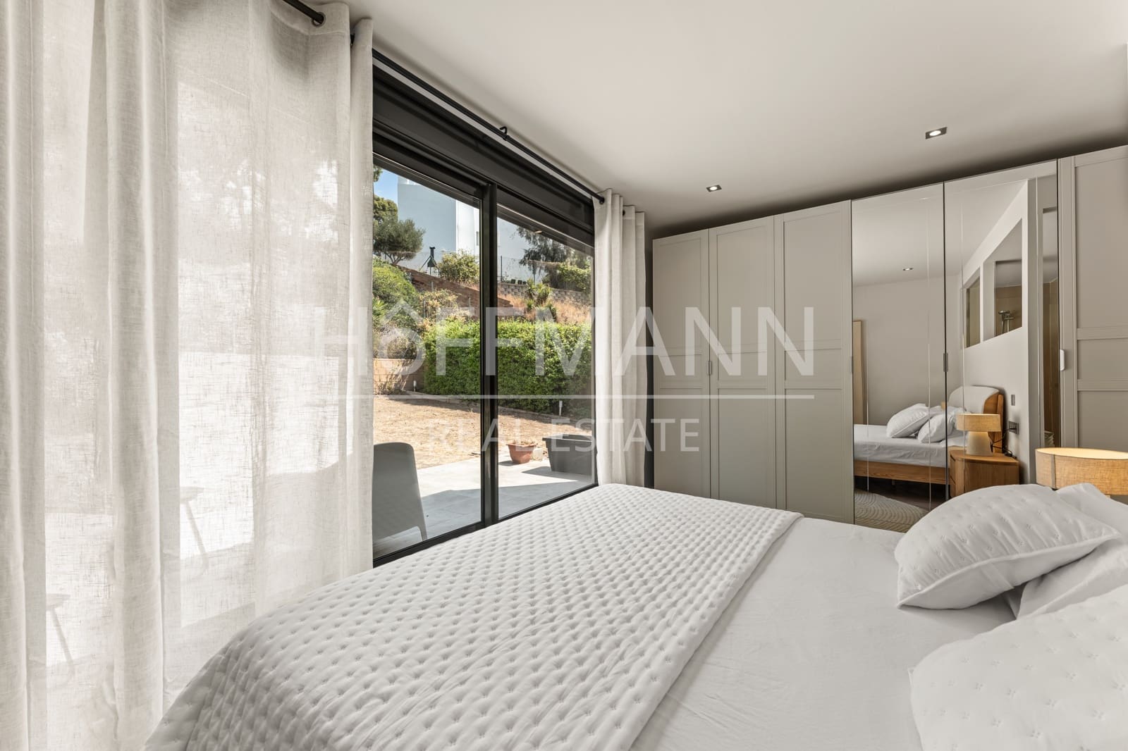 3 sypialnia Dom do wynajęcia w Castelldefels z basenem garażem - 4 900 € (Ref: 10000229)