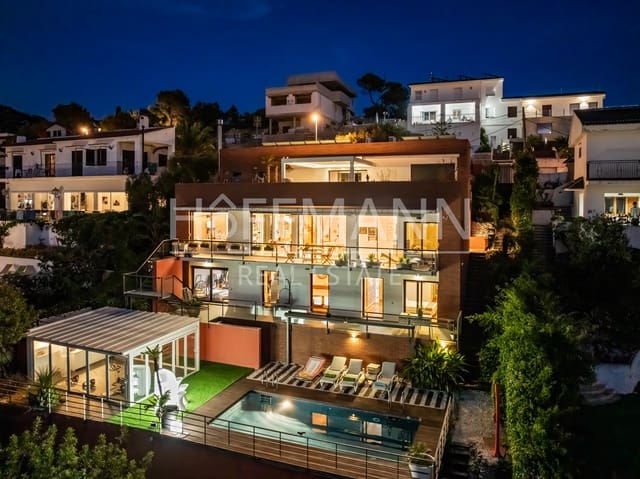 5 soverom Villa til salgs i Sitges med svømmebasseng garasje - € 1 780 000 (Ref: 10054424)