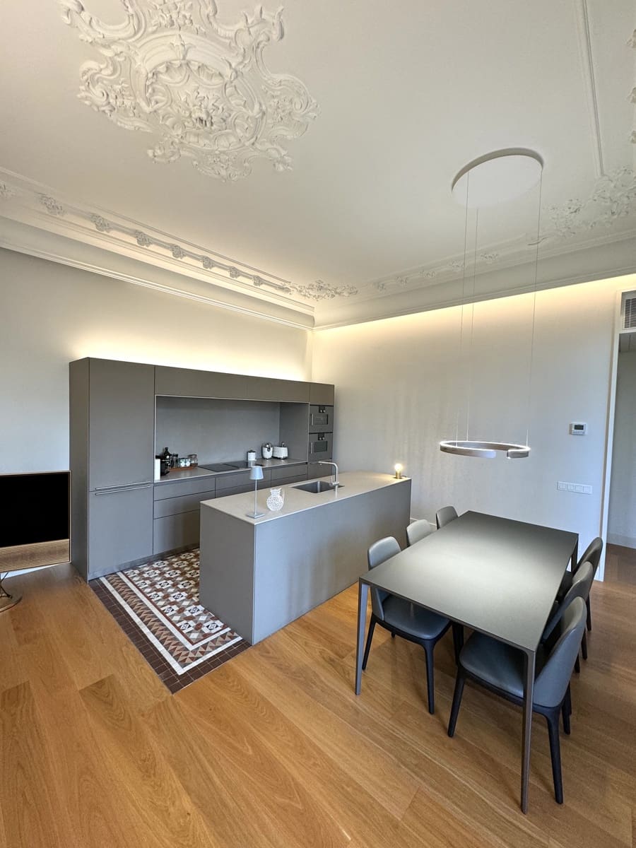 1 soverom Leilighet til leie i Barcelona by med svømmebasseng - € 8 800 (Ref: 10079897)