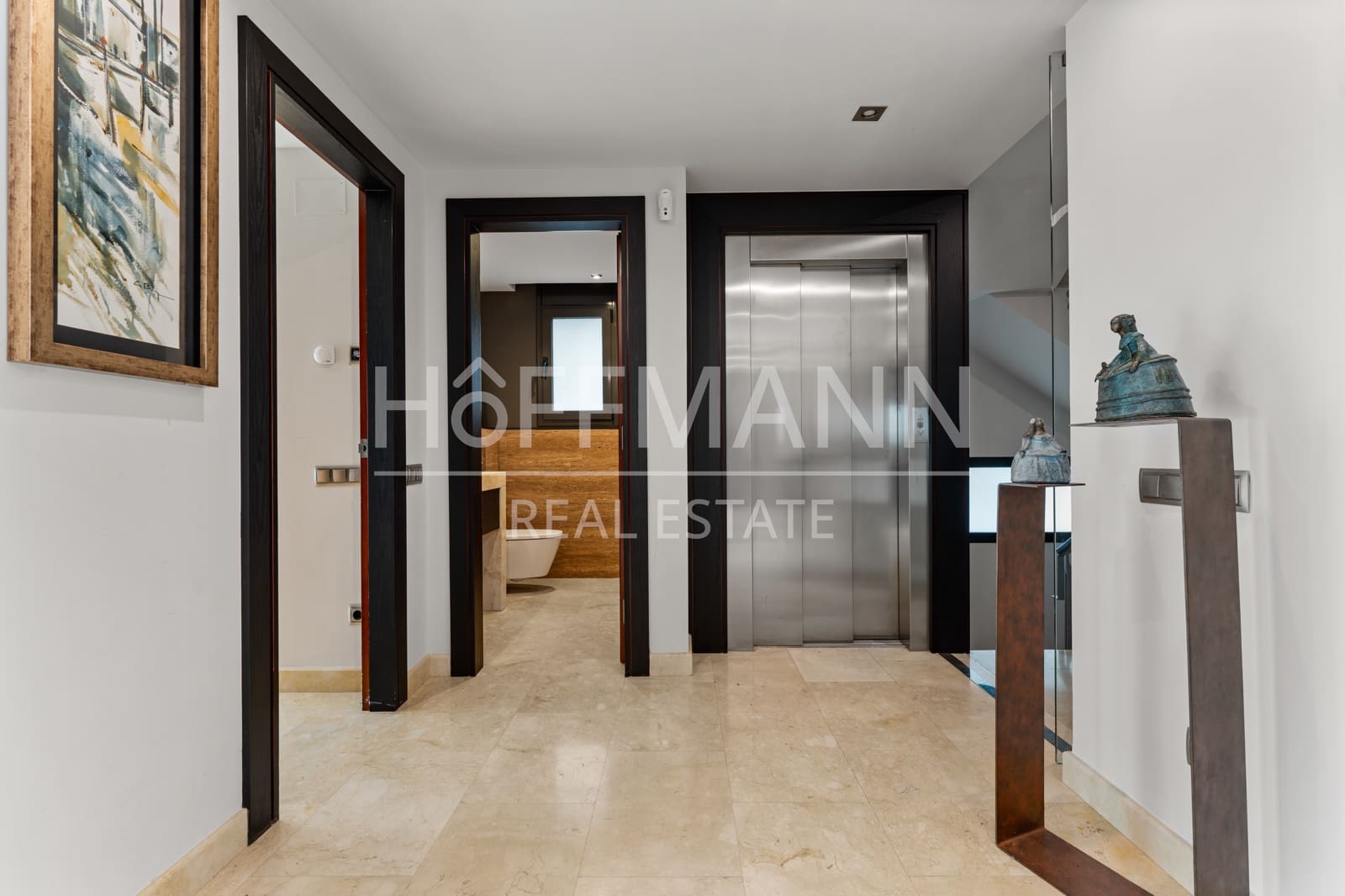 8 makuuhuone Huvila myytävänä paikassa Esplugues de Llobregat mukana uima-altaan 
autotalli - 2 750 000 € (Ref: 10121025)