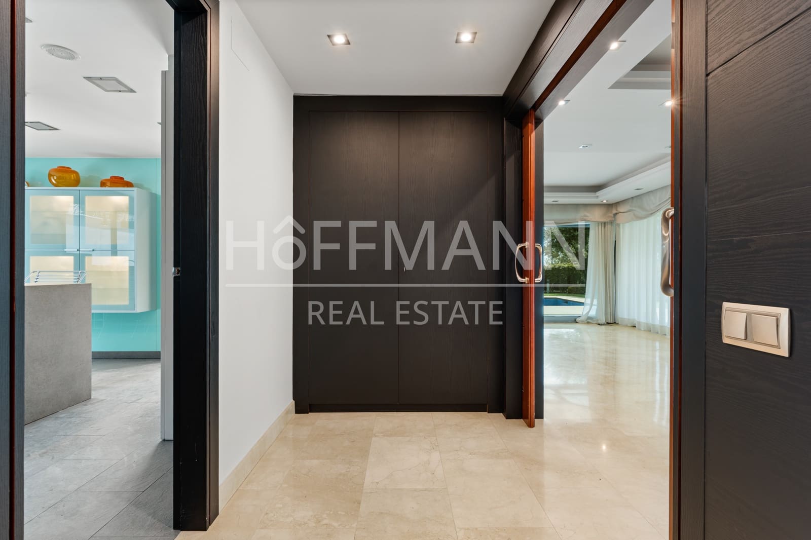 8 makuuhuone Huvila myytävänä paikassa Esplugues de Llobregat mukana uima-altaan 
autotalli - 2 750 000 € (Ref: 10121025)