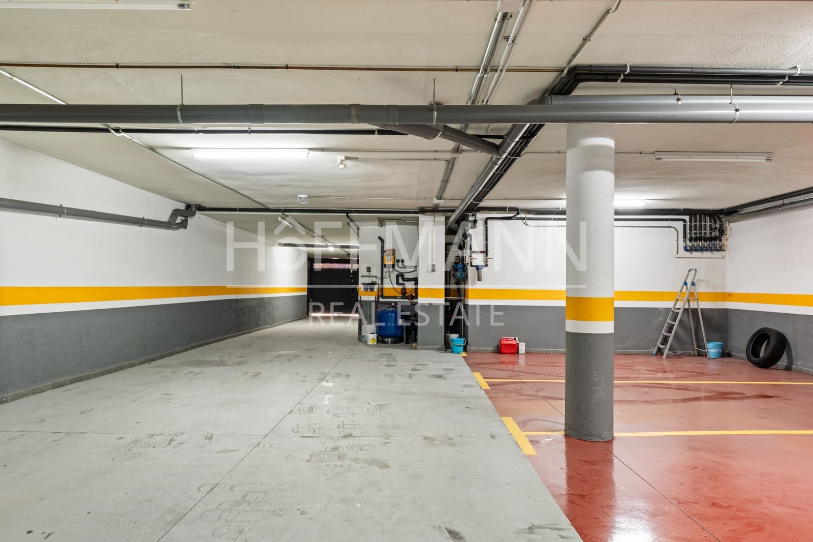 8 makuuhuone Huvila myytävänä paikassa Esplugues de Llobregat mukana uima-altaan 
autotalli - 2 750 000 € (Ref: 10121025)