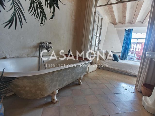 Appartement de 2 chambres à louer à El Barri Gòtic, Barcelone ville - 7 200 € (Ref: 5737912)