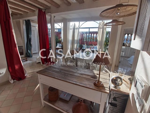 Appartement de 2 chambres à louer à El Barri Gòtic, Barcelone ville - 7 200 € (Ref: 5737912)