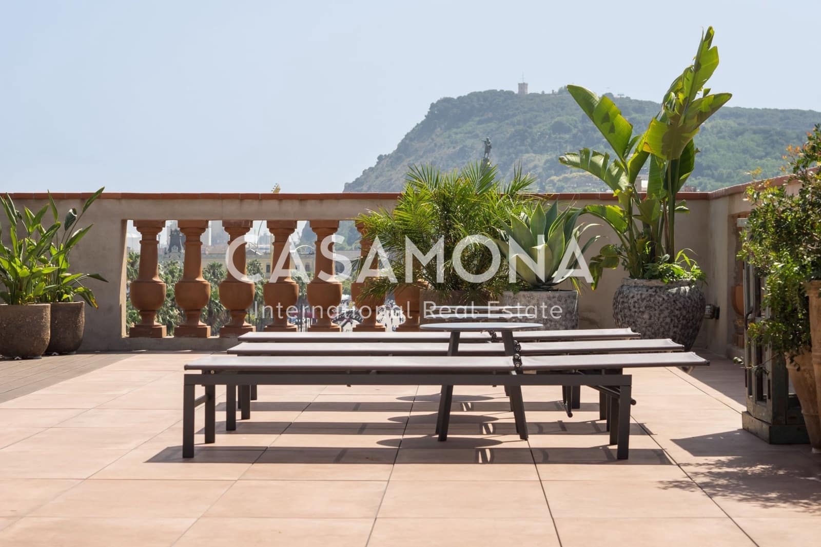 2 bedroom Apartment for rent in Barcelona city with pool - € 3,800 (Ref: 5738019)