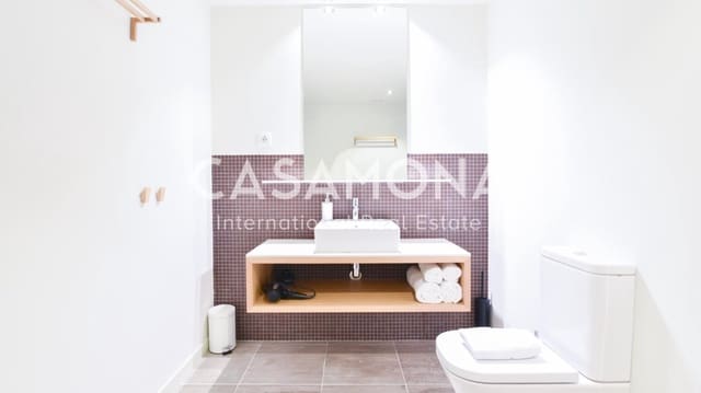 2 bedroom Apartment for rent in La Barceloneta, Barcelona city - € 3,000 (Ref: 5738098)