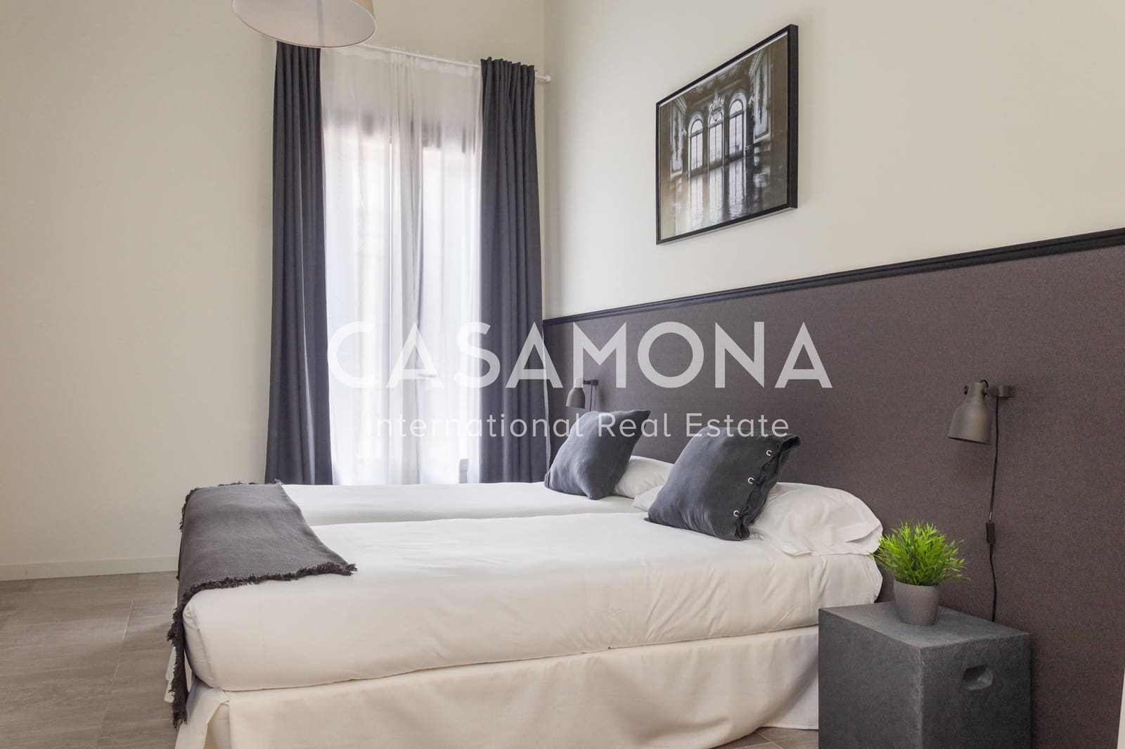 2 soverom Leilighet til leie i Barcelona by med svømmebasseng garasje - € 2 900 (Ref: 5738183)