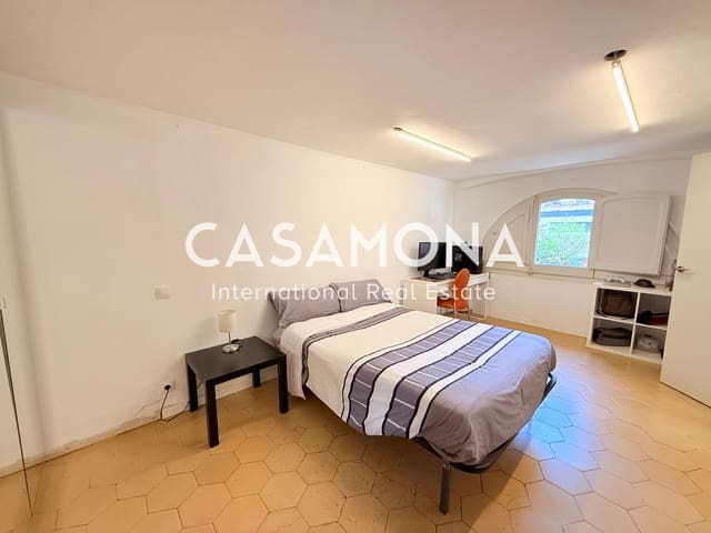 3 bedroom Apartment for sale in El Barri Gòtic, Barcelona city - € 395,000 (Ref: 5738232)