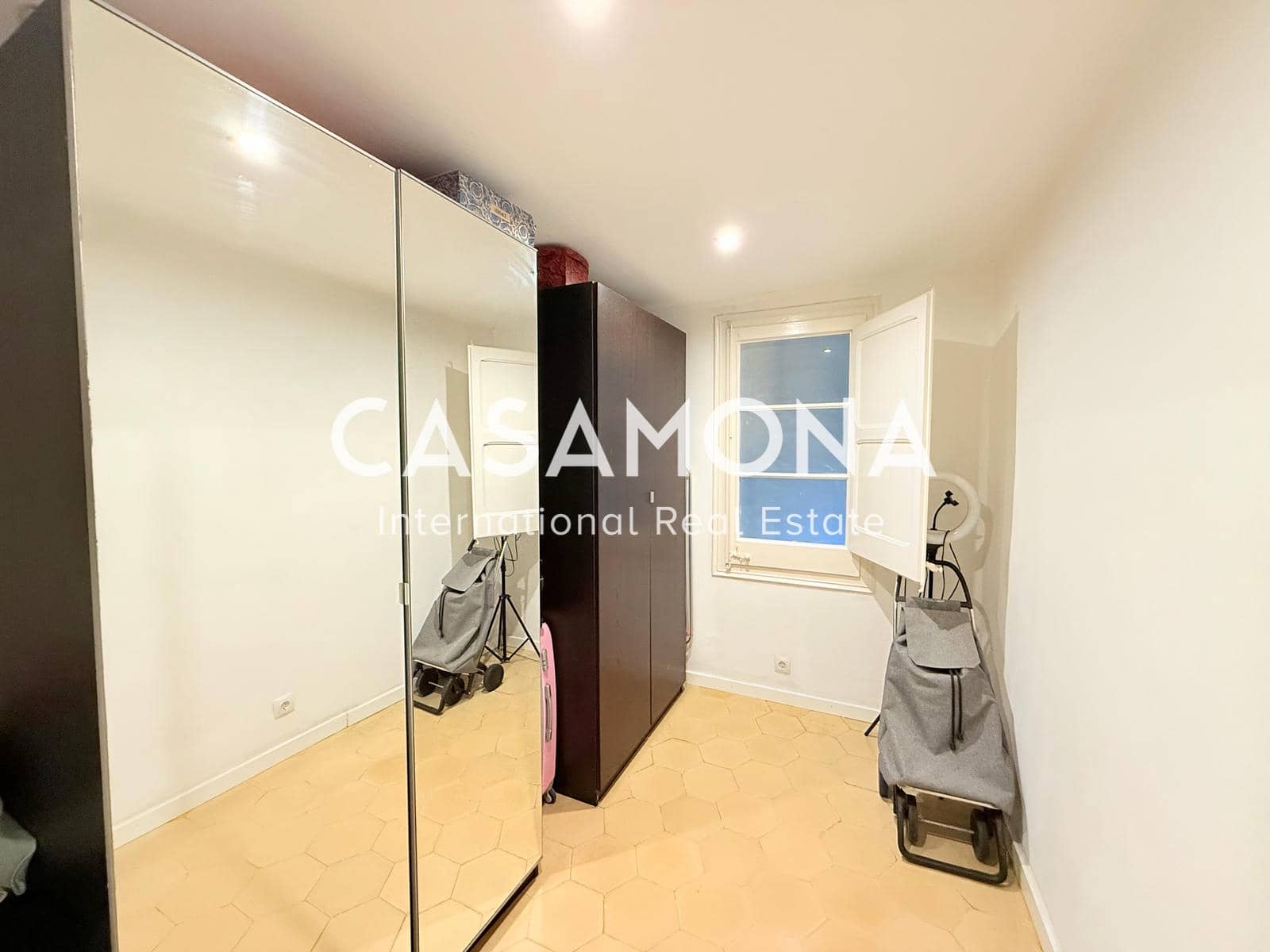 3 soveværelse Lejlighed til salg i Barcelona by - € 395.000 (Ref: 5738232)