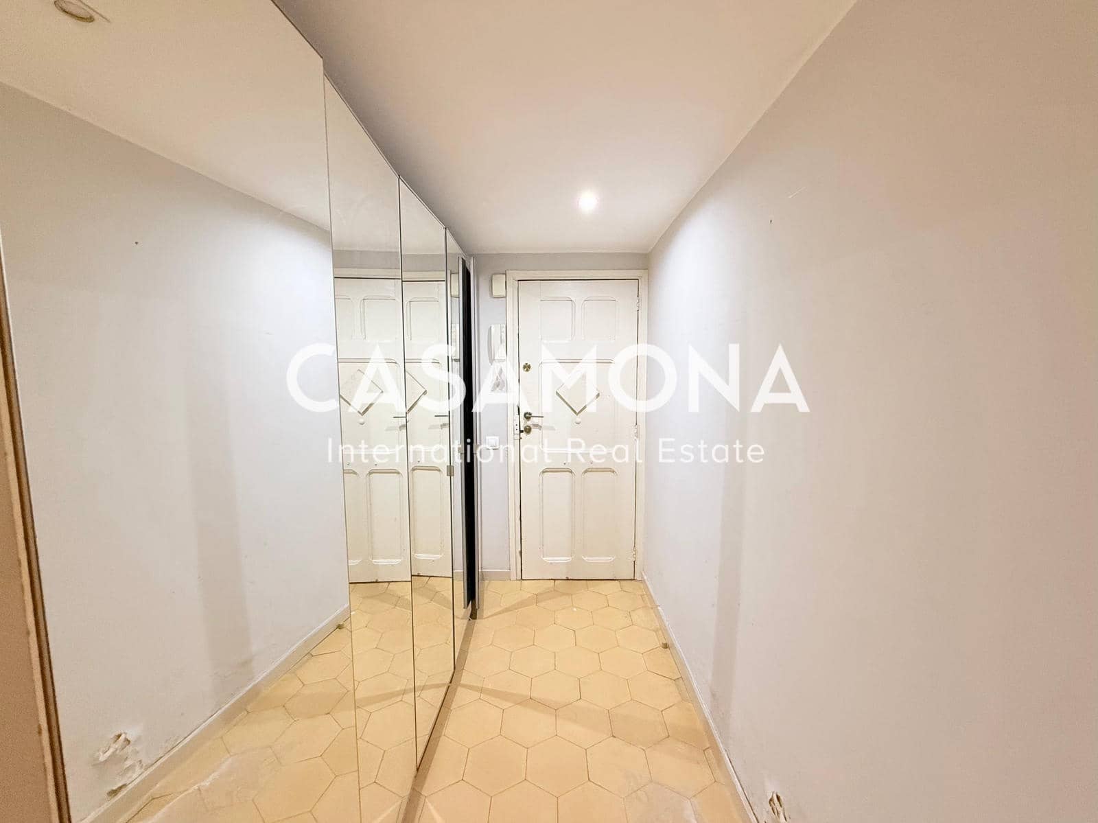 3 soveværelse Lejlighed til salg i Barcelona by - € 395.000 (Ref: 5738232)