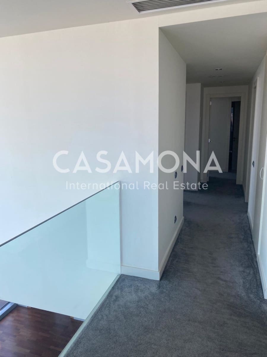 4 soveværelse Penthouse til salg i Barcelona by med swimmingpool garage - € 3.800.000 (Ref: 6015537)