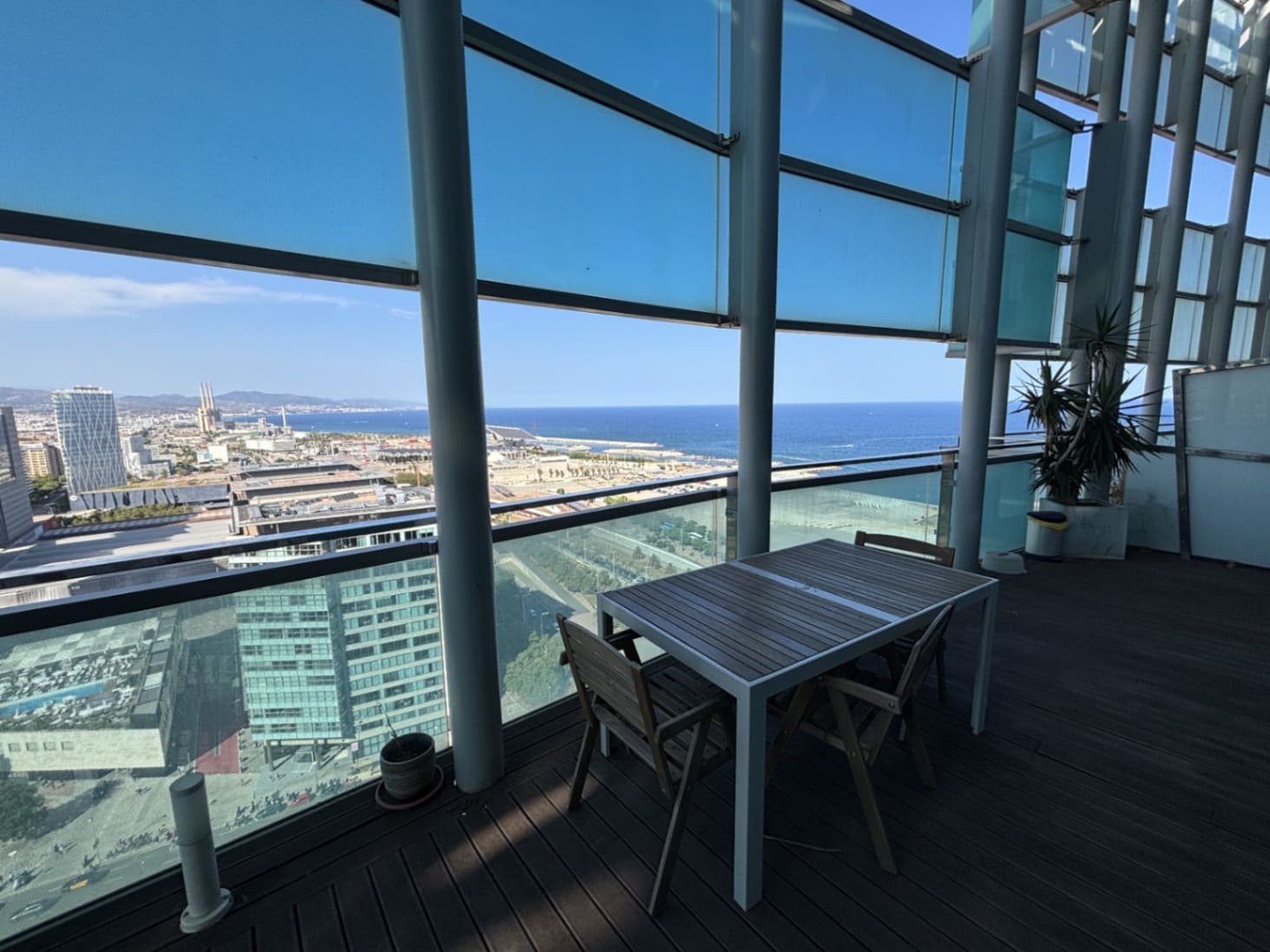 4 soveværelse Penthouse til salg i Barcelona by med swimmingpool garage - € 3.800.000 (Ref: 6015537)