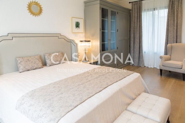 6 bedroom Villa for sale in Marbella with pool garage - € 2,700,000 (Ref: 6215482)