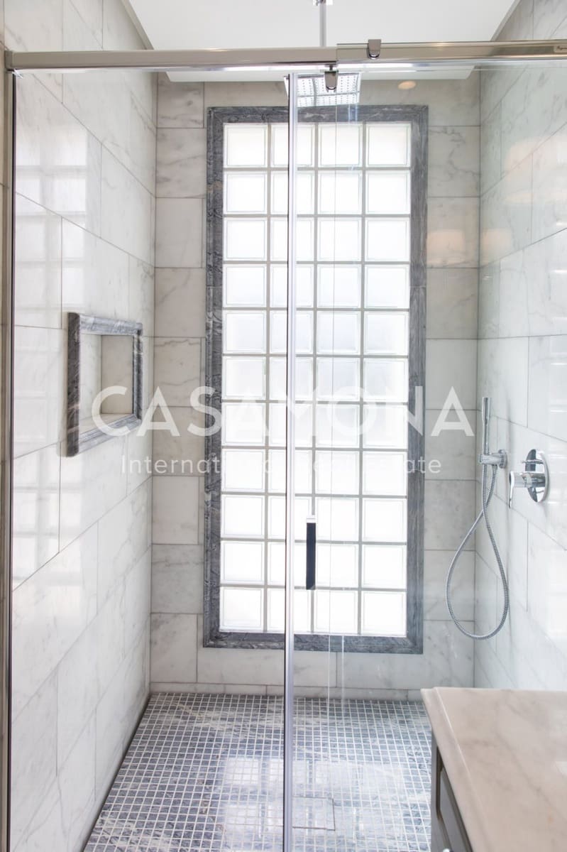 6 bedroom Villa for sale in Marbella with pool garage - € 2,700,000 (Ref: 6215482)