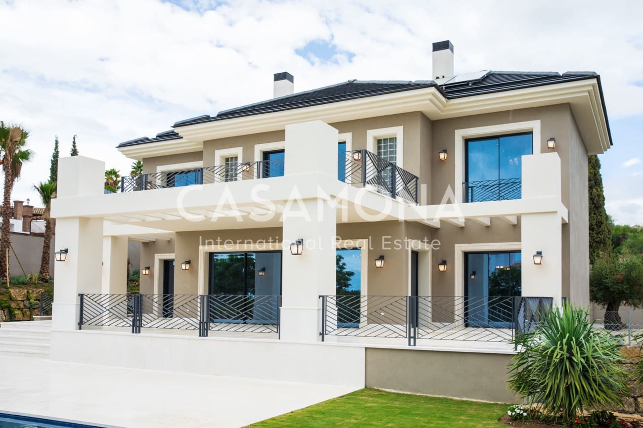 6 bedroom Villa for sale in Marbella with pool garage - € 2,700,000 (Ref: 6215482)