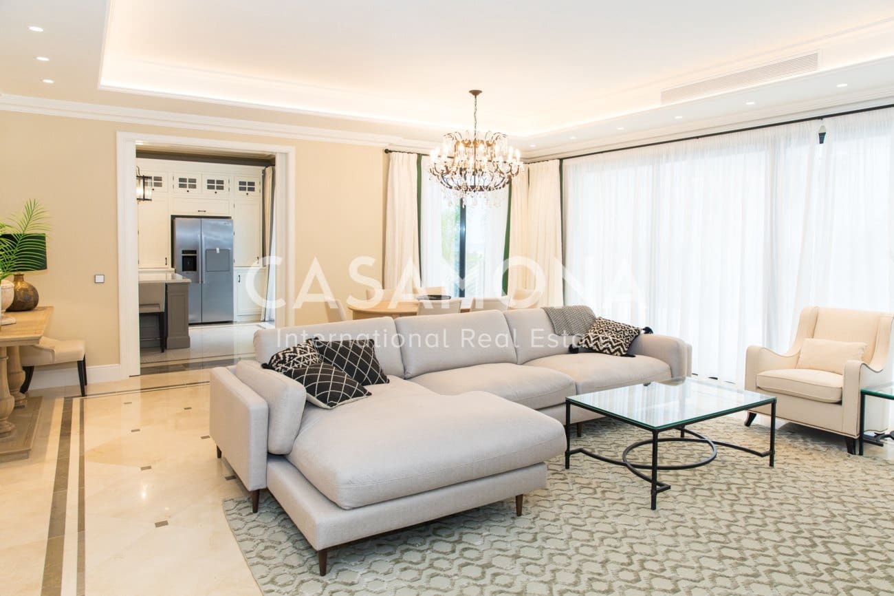 6 bedroom Villa for sale in Marbella with pool garage - € 2,700,000 (Ref: 6215482)