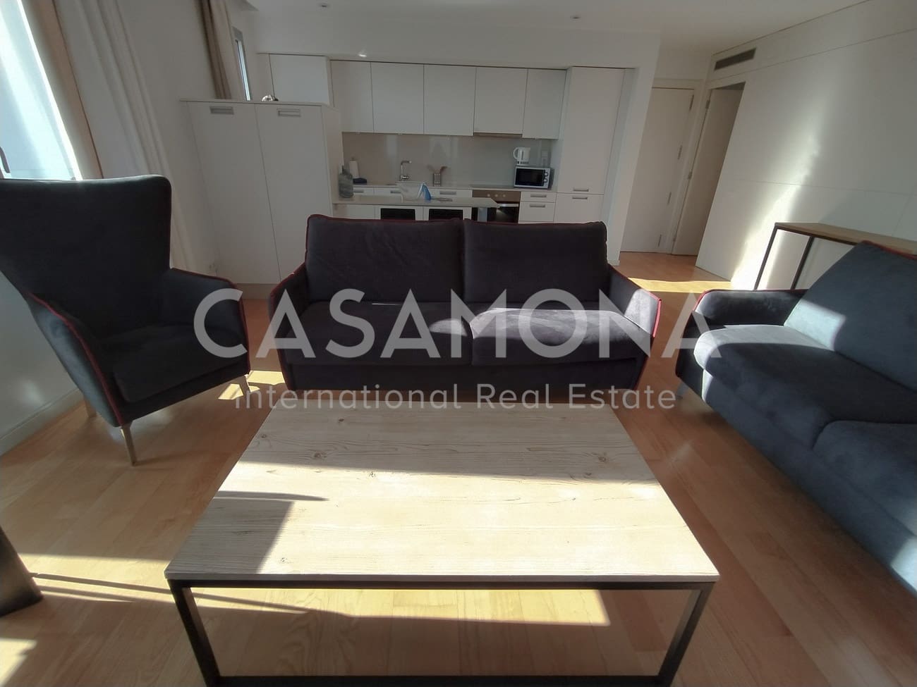 2 soverom Leilighet til leie i Barcelona by med garasje - € 3 750 (Ref: 6734330)