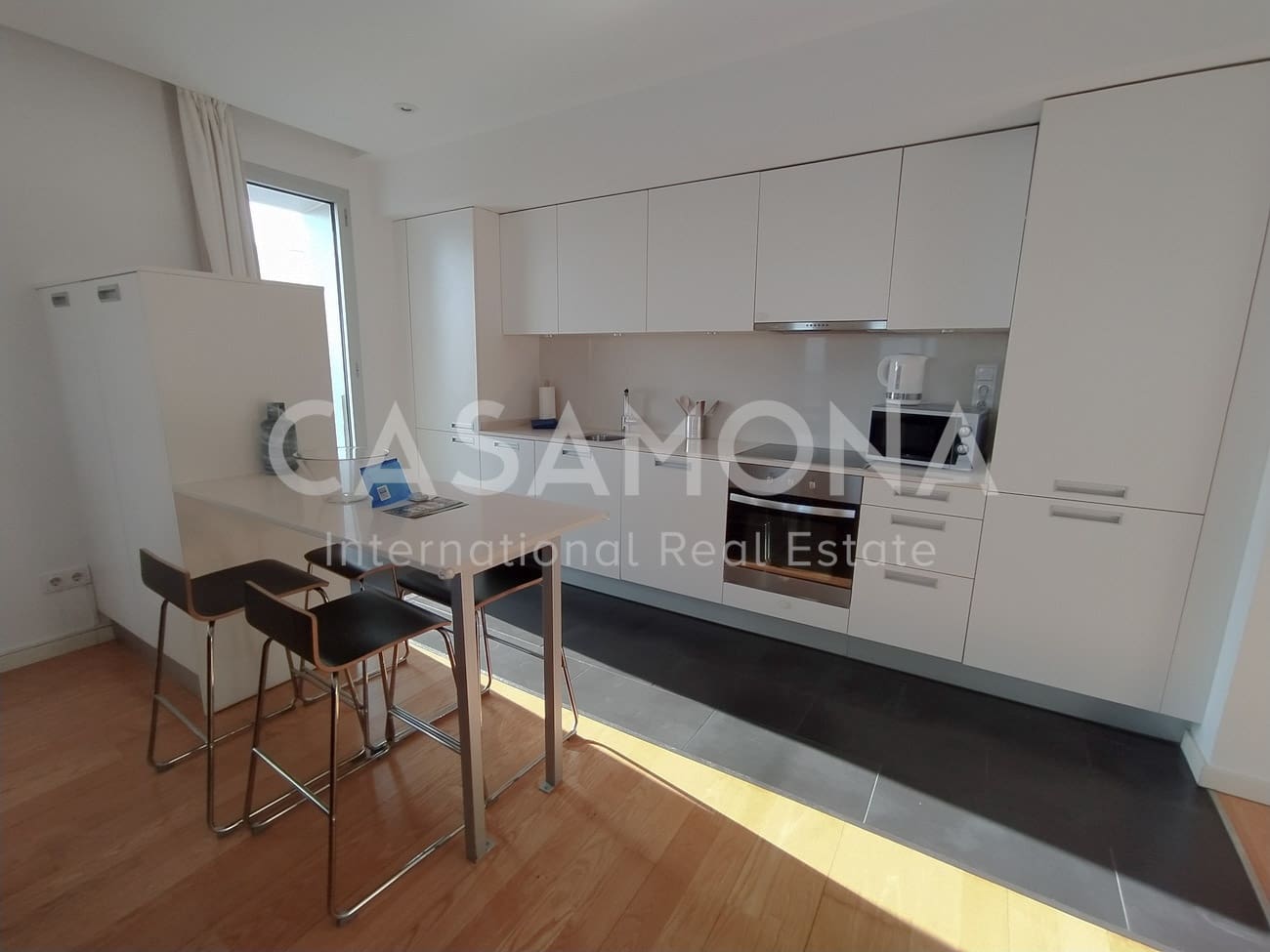 2 soverom Leilighet til leie i Barcelona by med garasje - € 3 750 (Ref: 6734330)
