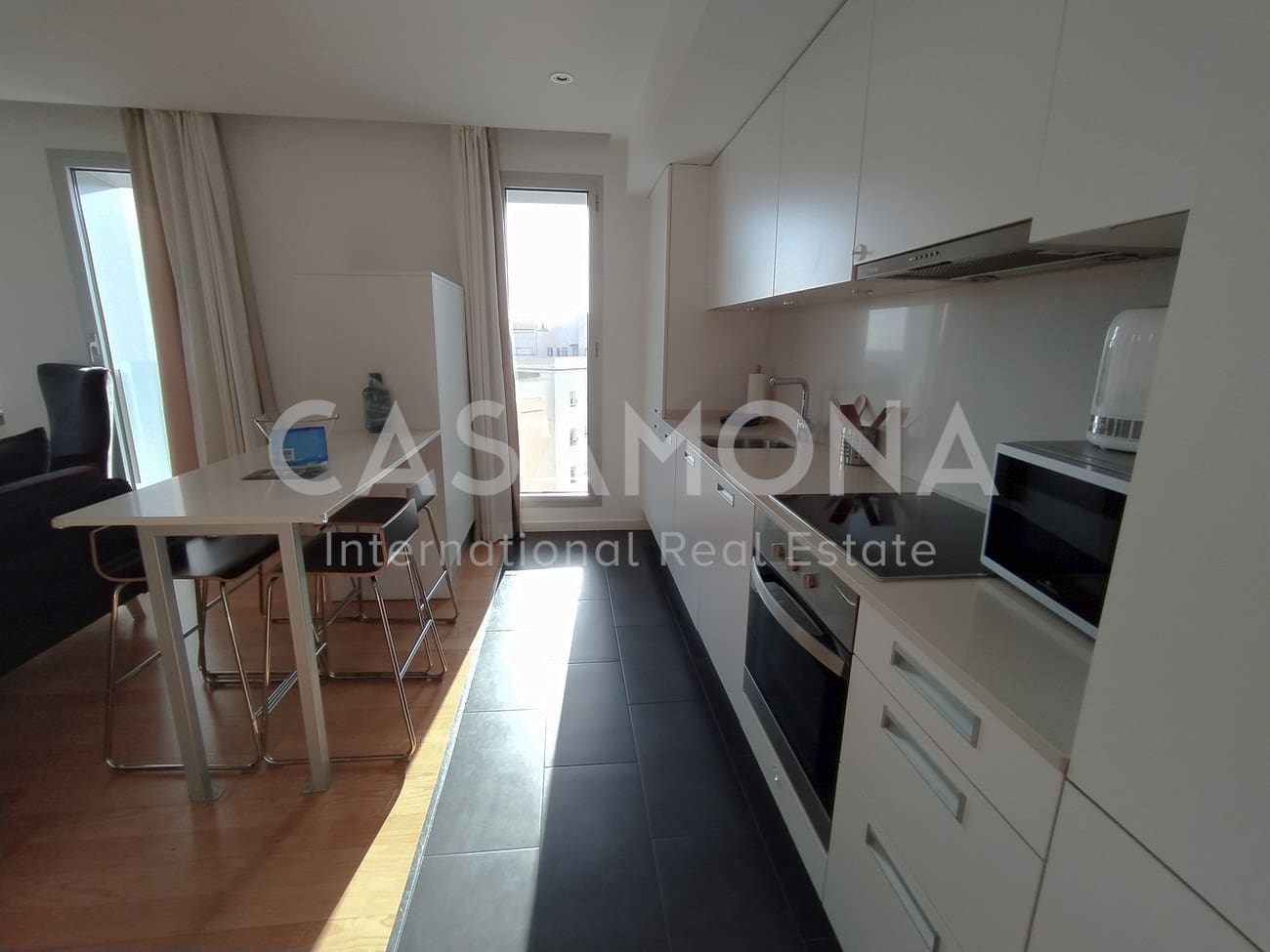 2 soverom Leilighet til leie i Barcelona by med garasje - € 3 750 (Ref: 6734330)