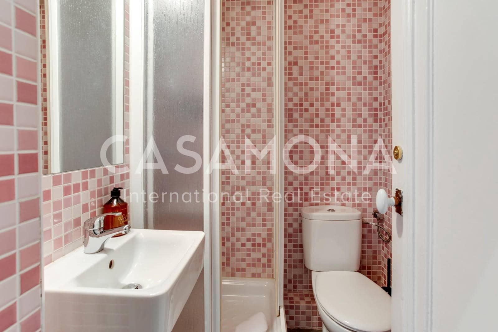 2 soverom Leilighet til leie i Barcelona by med svømmebasseng - € 3 850 (Ref: 6734339)