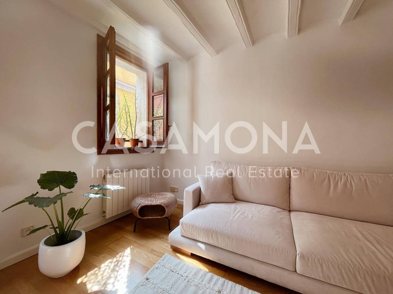 2 bedroom Apartment for rent in Barcelona city - € 1,350 (Ref: 6734342)