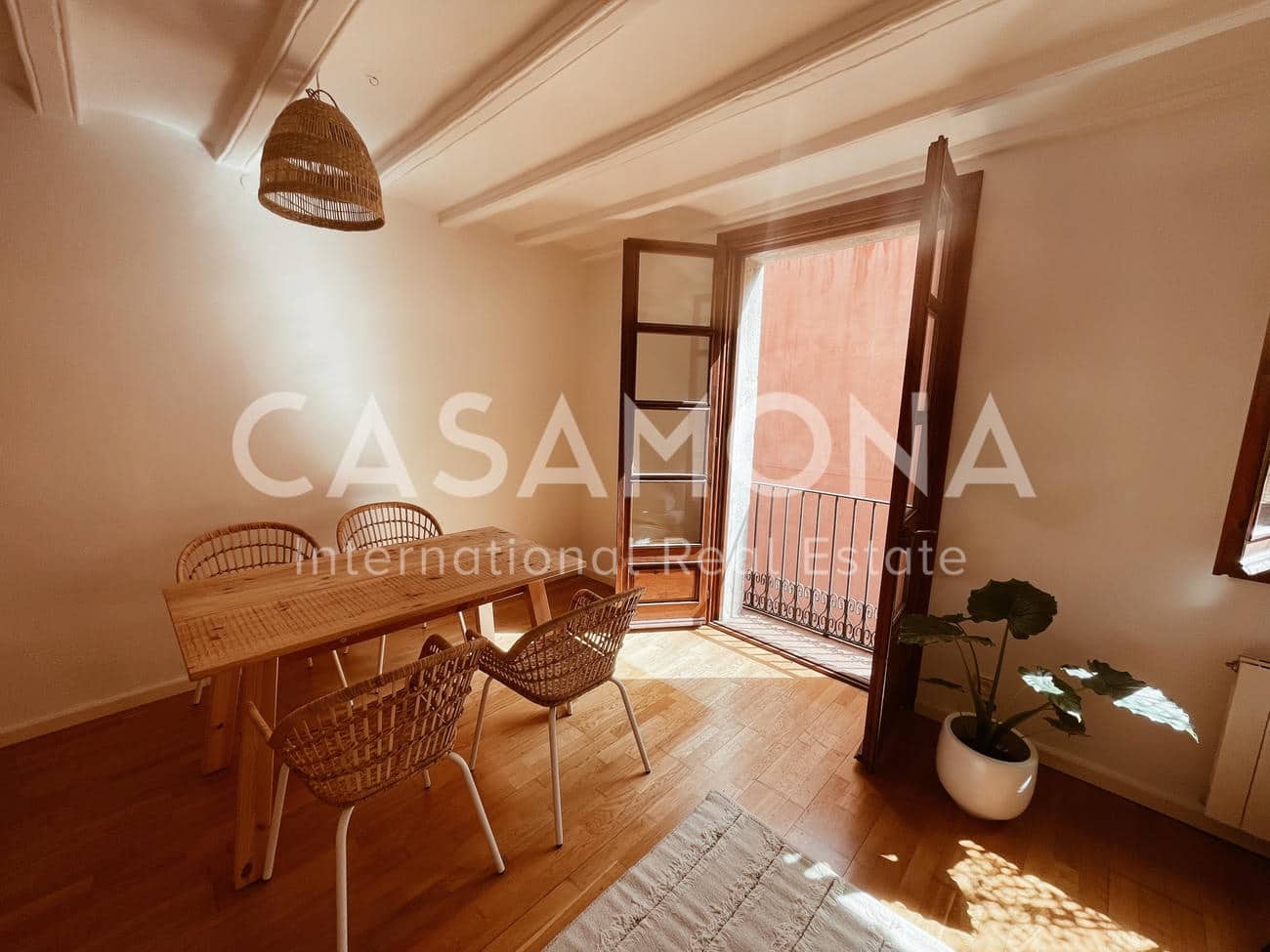 2 bedroom Apartment for rent in Barcelona city - € 1,350 (Ref: 6734342)