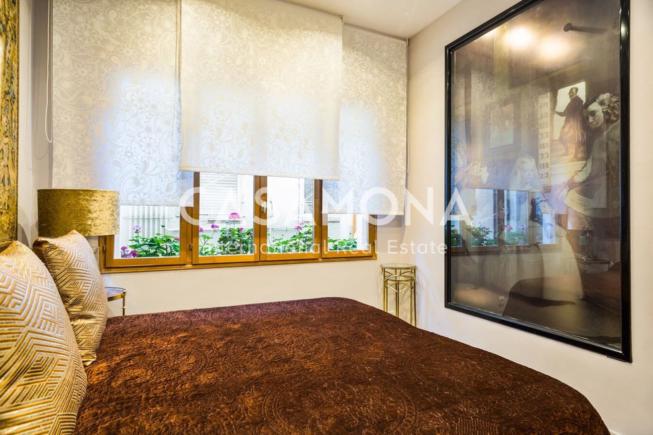 Apartamento de 2 habitaciones en Barcelona ciudad en alquiler - 2.600 € (Ref: 6932940)