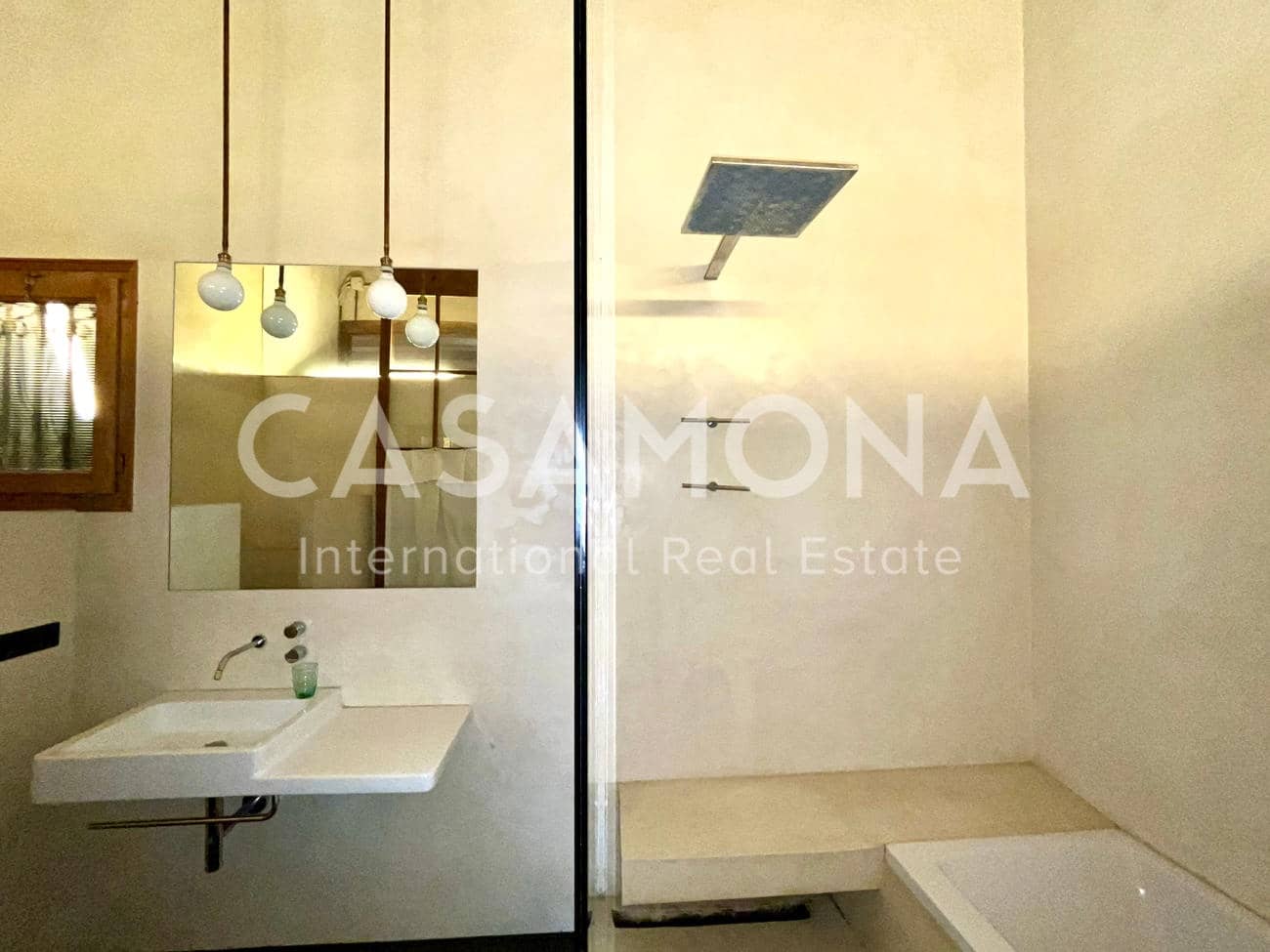 3 slaapkamer Appartement te huur in Barcelona stad - € 3.000 (Ref: 6962141)