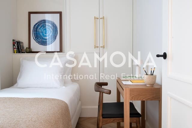 1 slaapkamer Appartement te huur in L'Antiga Esquerra de L'Eixample, Barcelona stad met zwembad - € 3.350 (Ref: 7017607)