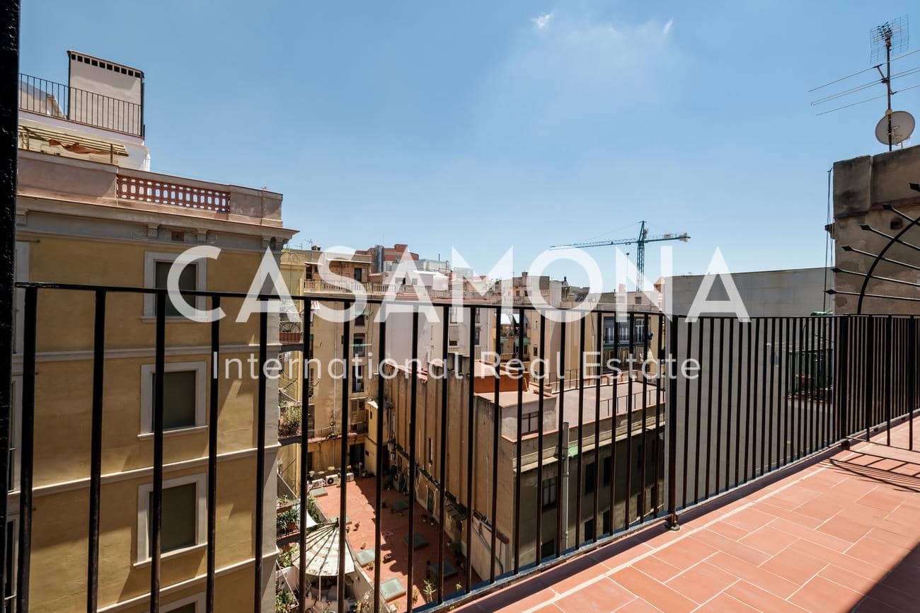 Appartement de 2 chambres à louer à Barcelone ville - 2 880 € (Ref: 7017614)