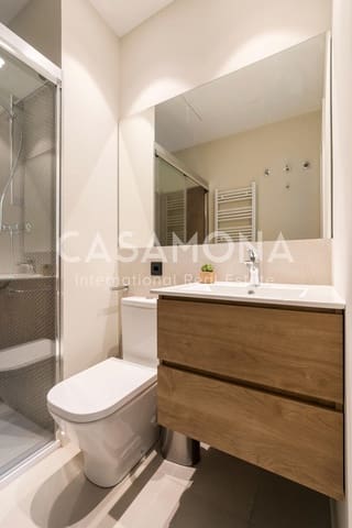 2 slaapkamer Appartement te huur in El Raval, Barcelona stad - € 2.800 (Ref: 7017615)