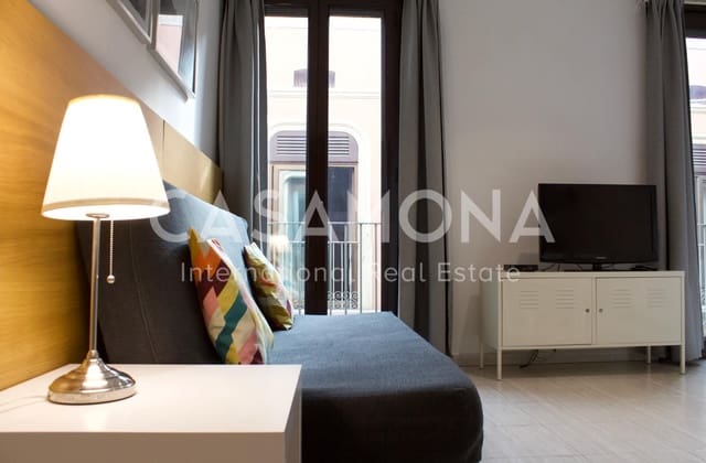 2 soverom Leilighet til leie i El Barri Gòtic, Barcelona by - € 2 850 (Ref: 7222519)