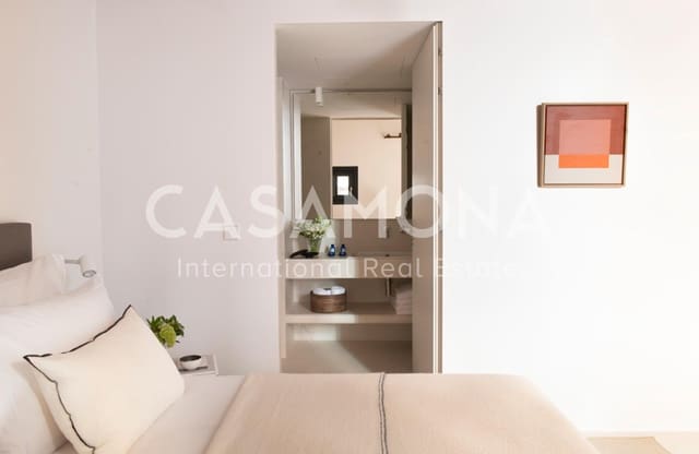 2 slaapkamer Appartement te huur in El Barri Gòtic, Barcelona stad - € 12.000 (Ref: 7924844)
