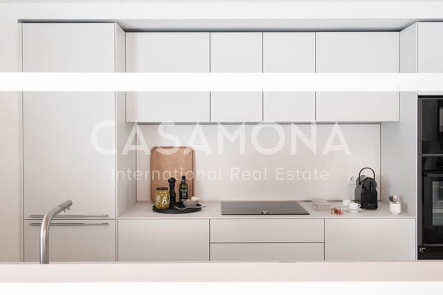 3 soverom Leilighet til leie i El Barri Gòtic, Barcelona by - € 15 000 (Ref: 7924855)