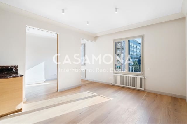 4 bedroom Apartment for sale in Sarrià-Sant Gervasi, Barcelona city - € 1,100,000 (Ref: 7924863)