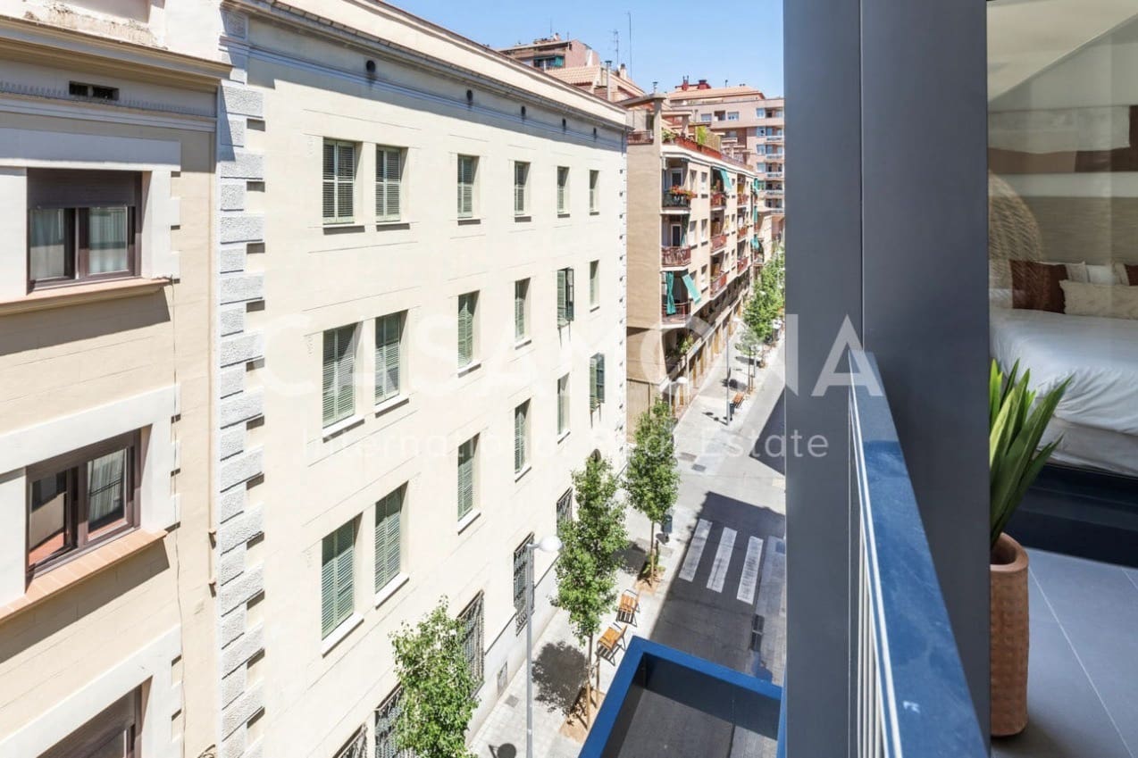 Appartement de 2 chambres à louer à Barcelone ville - 2 800 € (Ref: 7924896)
