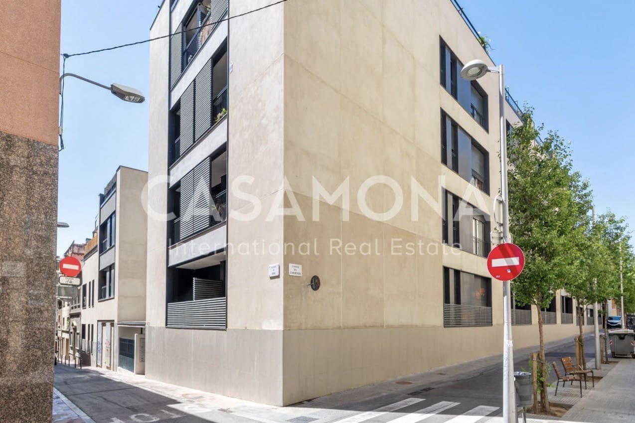 Appartement de 2 chambres à louer à Barcelone ville - 2 800 € (Ref: 7924896)