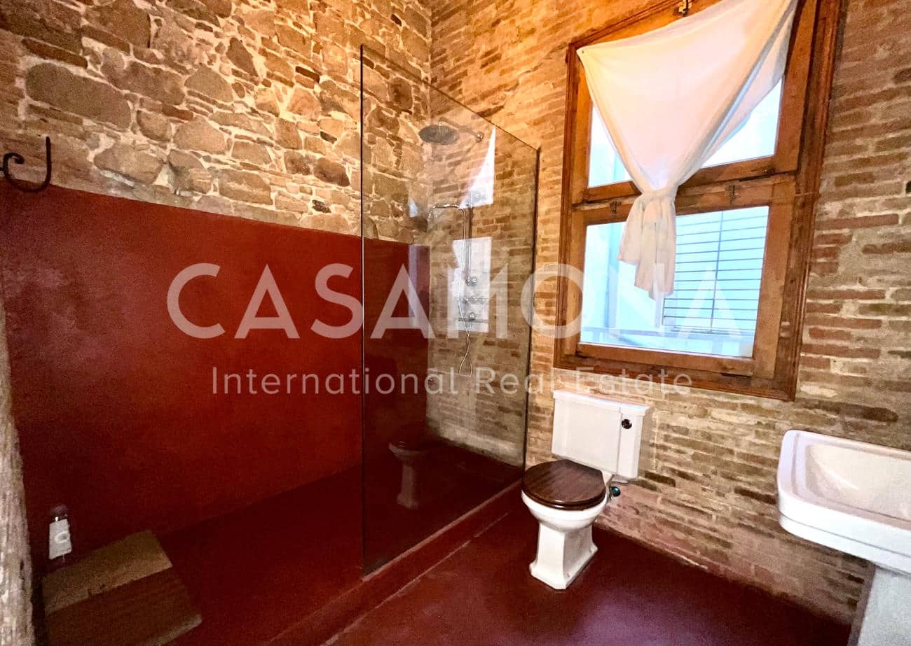 4 bedroom Apartment for sale in Barcelona city - € 1,200,000 (Ref: 7924900)