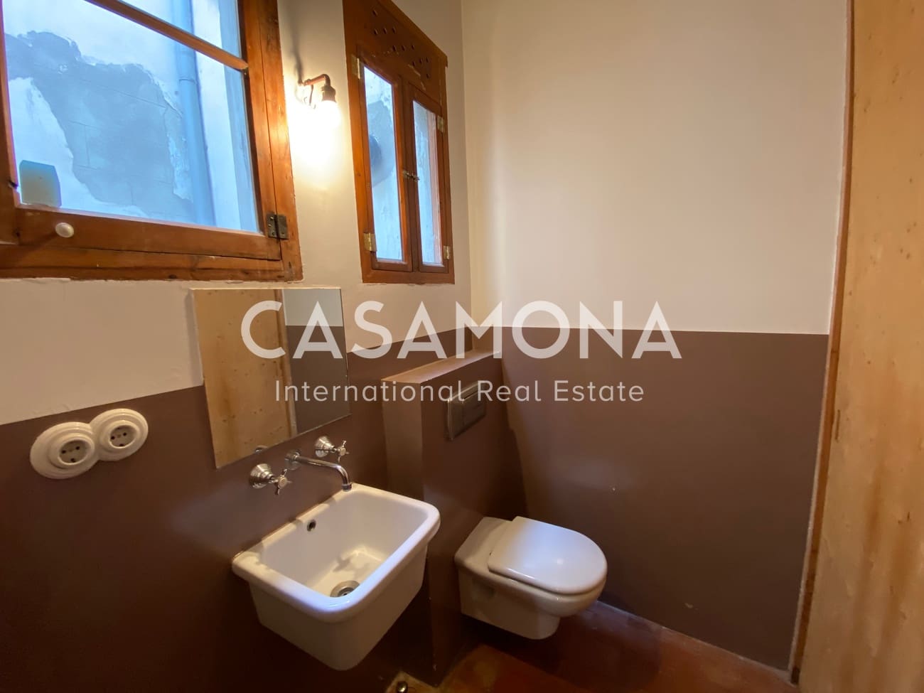 4 bedroom Apartment for sale in Barcelona city - € 1,200,000 (Ref: 7924900)