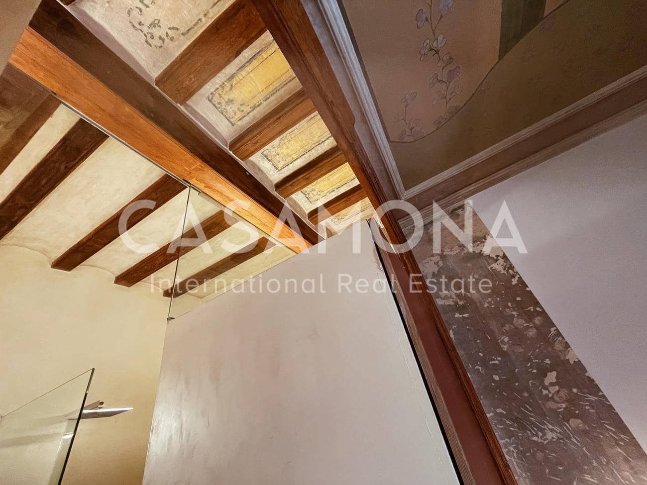 4 bedroom Apartment for sale in Barcelona city - € 1,200,000 (Ref: 7924900)