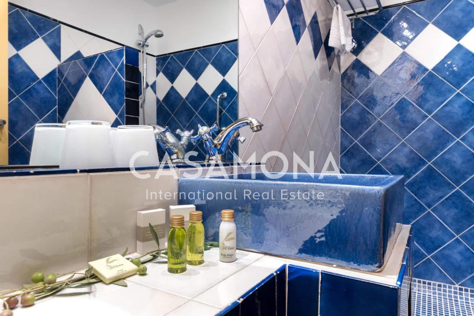 10 soveværelse Hotel til salg i Gratallops med garage - € 875.000 (Ref: 7925184)